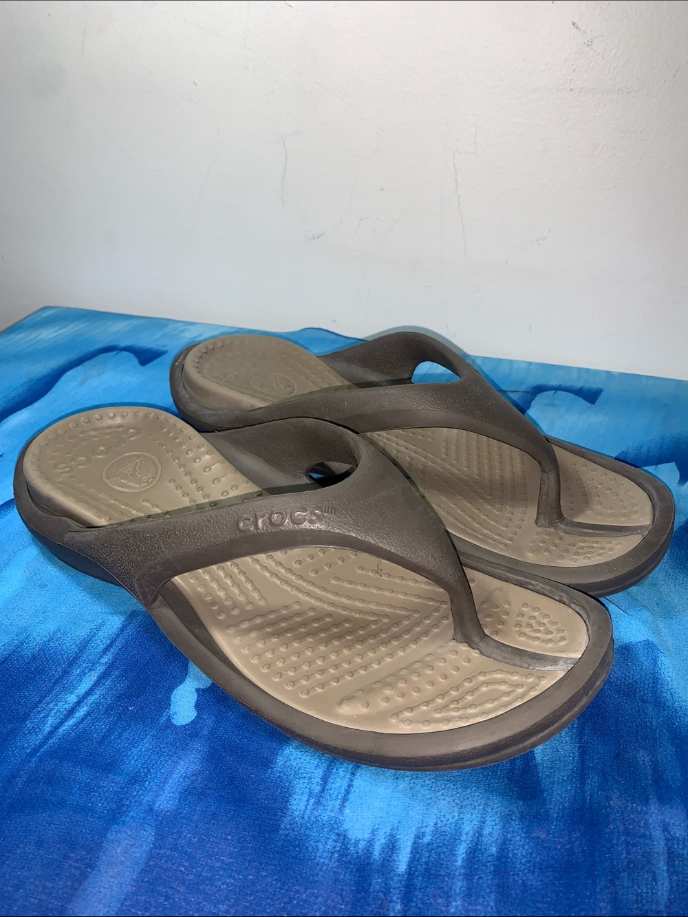 CROCS Brown and Tan Relaxed Fit Flip Flops